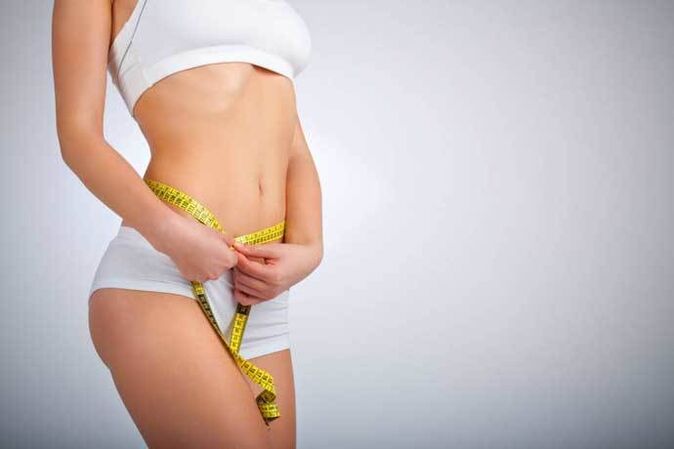 Slender Girl meet het taille volume
